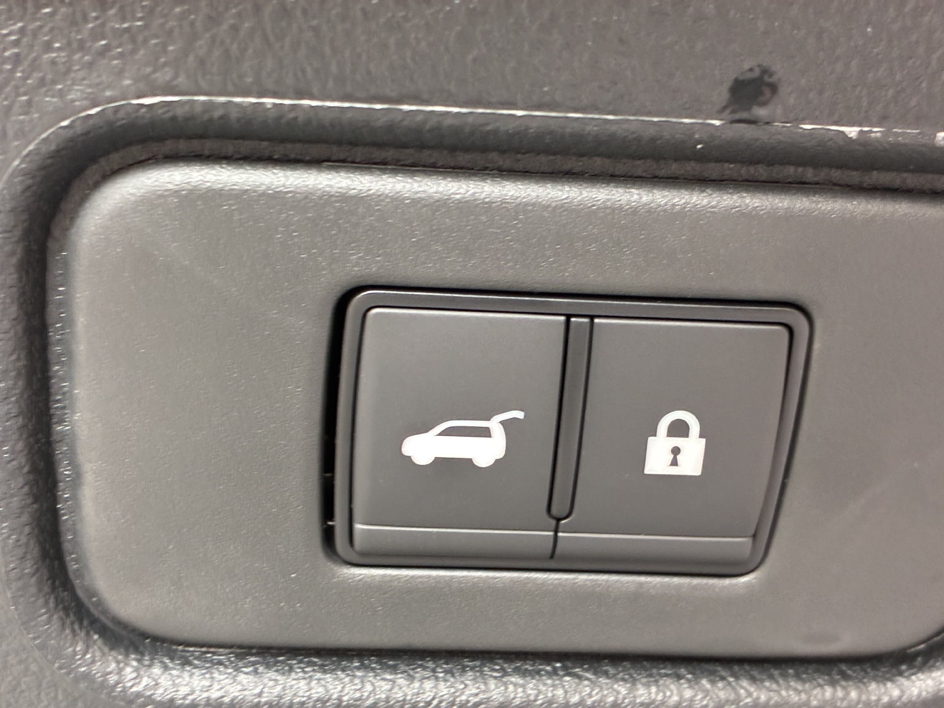 New 2026 Nissan Pathfinder SL FWD image 13