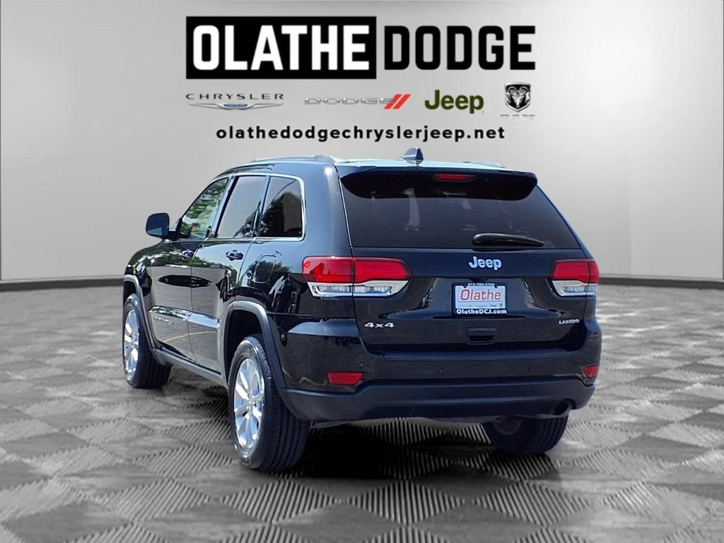 Certified 2021 Jeep Grand Cherokee Laredo X AWD/4WD image 3