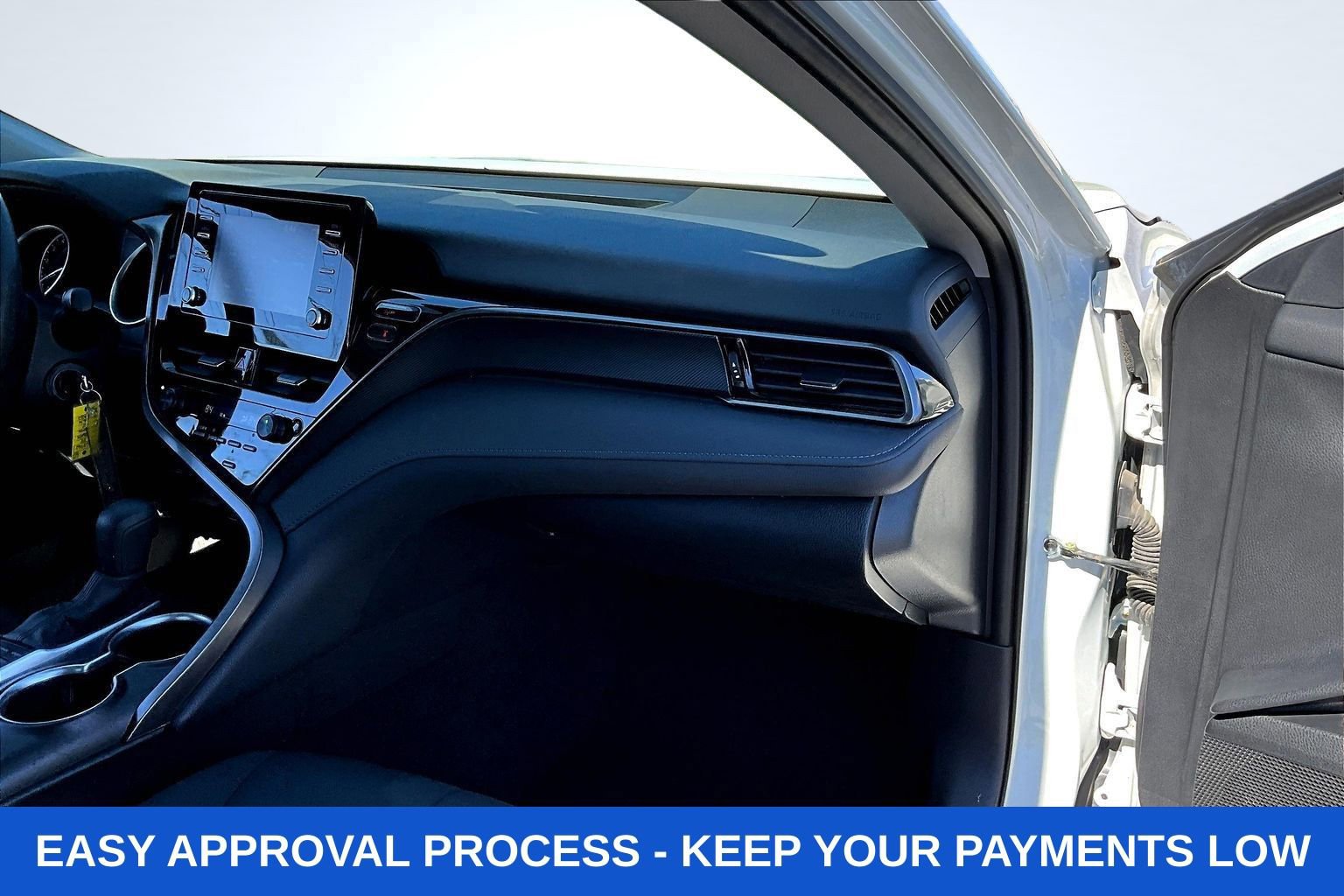 Used 2024 Toyota Camry LE image 33