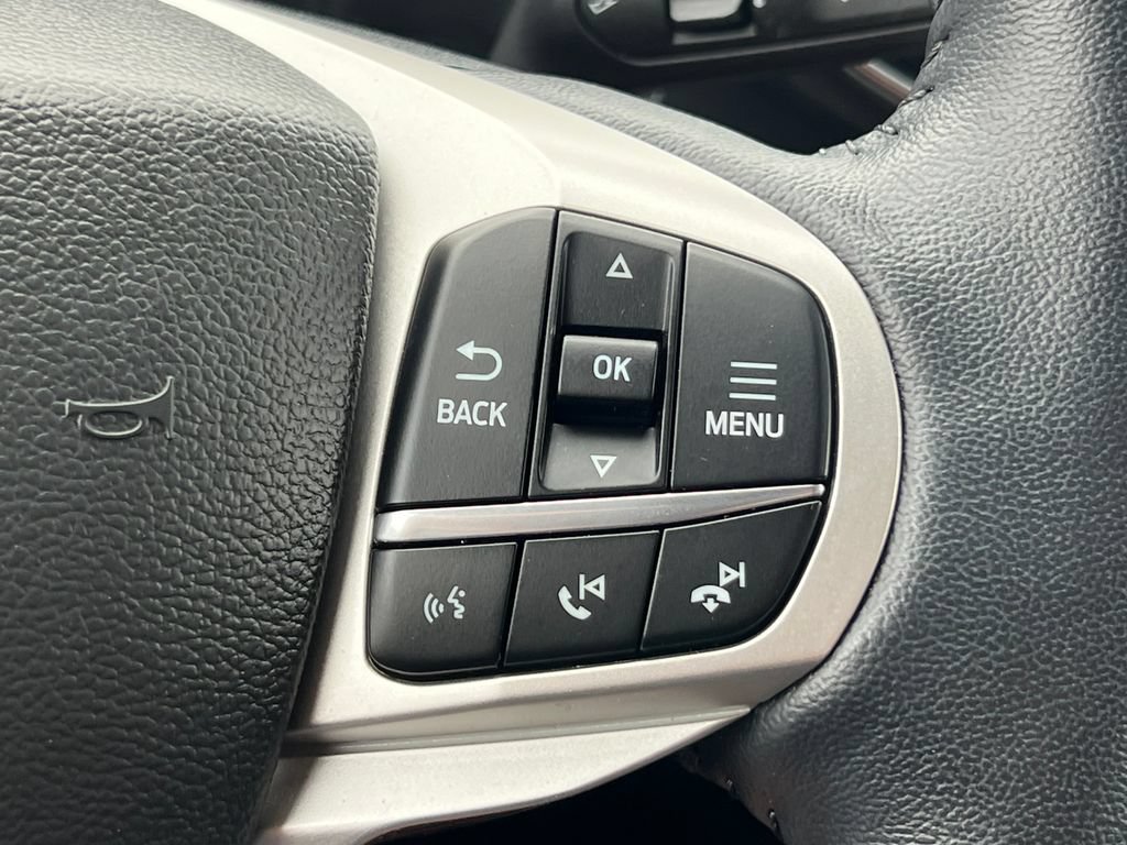 Used 2023 Ford Explorer Limited w/ Equipment Group 301A AWD/4WD image 25
