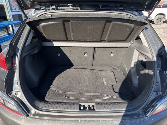 Used 2022 Hyundai Kona SEL image 11