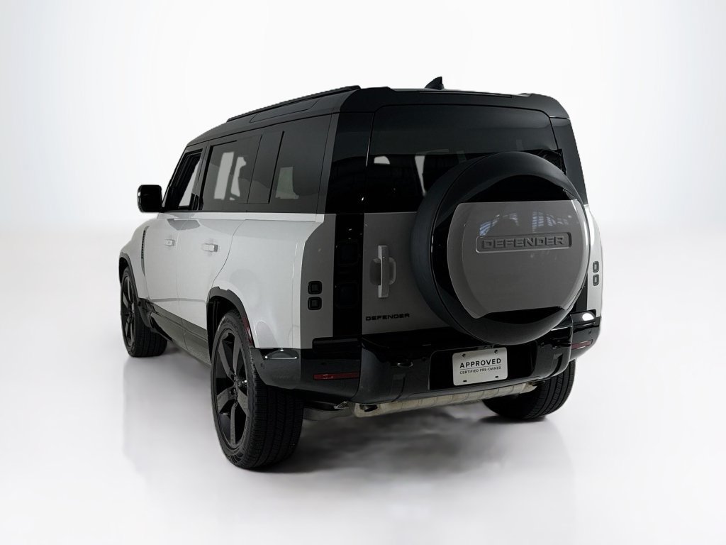 Used 2026 Land Rover Defender 110 X-Dynamic SE AWD/4WD image 3