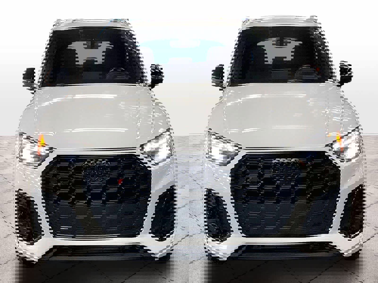 Used 2023 Audi SQ5 Prestige w/ Prestige Package image 3