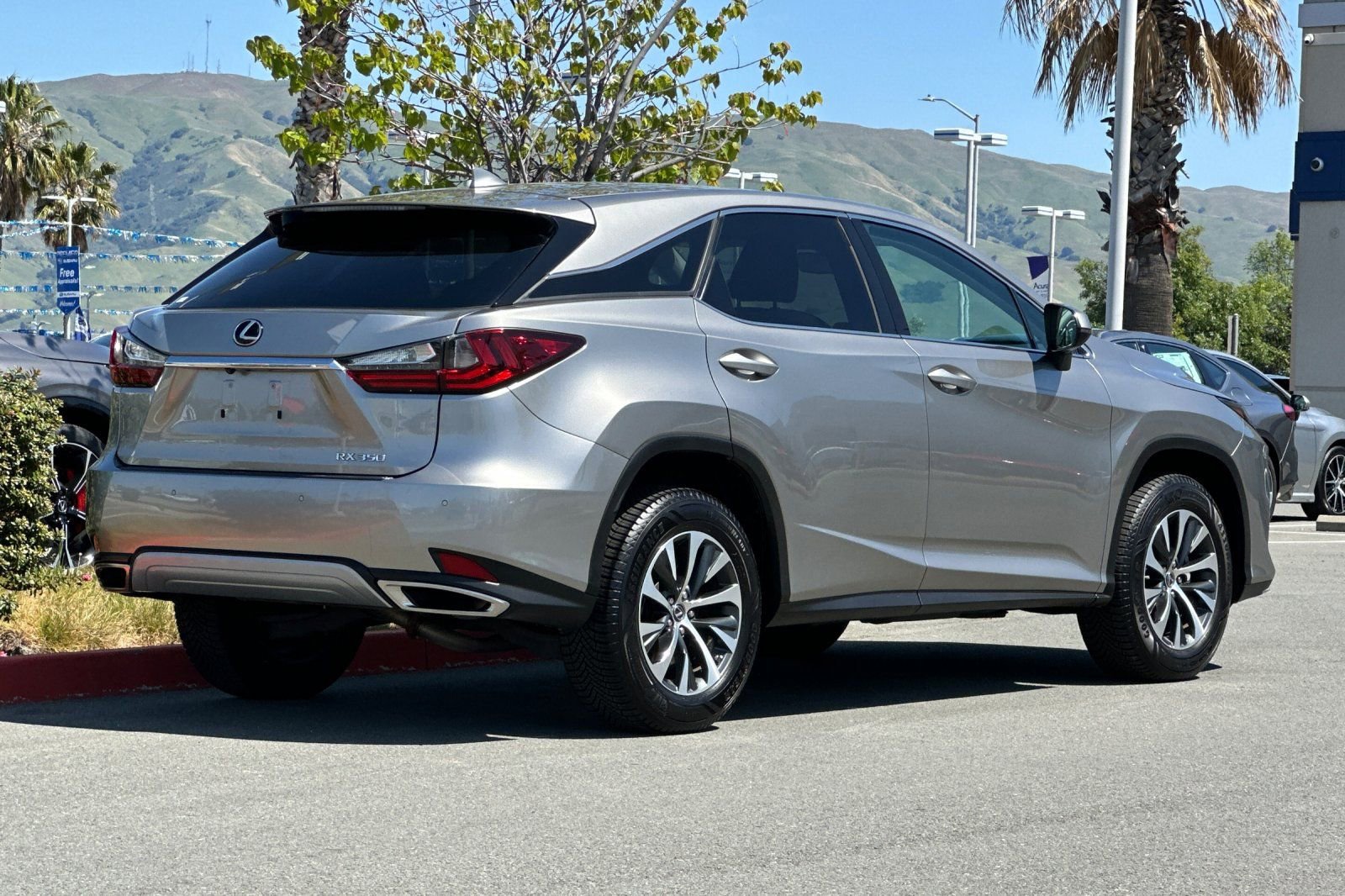 Used 2020 Lexus RX 350 FWD w/ Accessory Package image 4