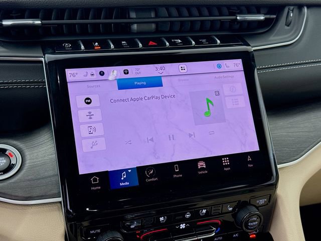 Used 2025 Jeep Grand Cherokee L Limited w/ Luxury Tech Group II RWD image 15