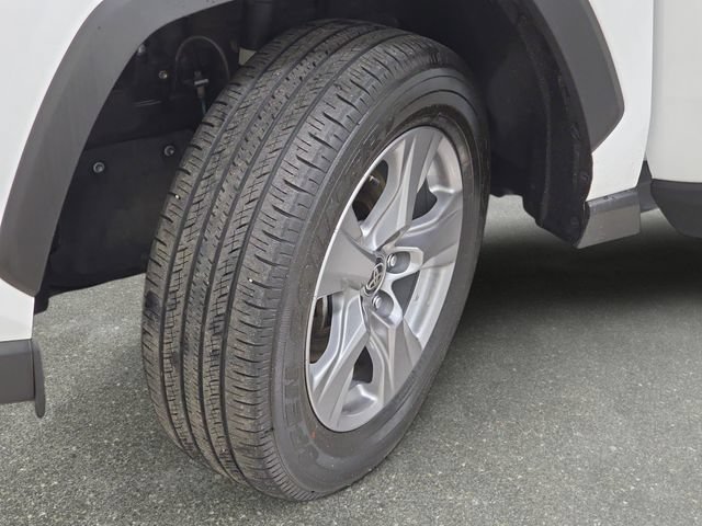 Certified 2024 Toyota RAV4 XLE AWD/4WD image 28