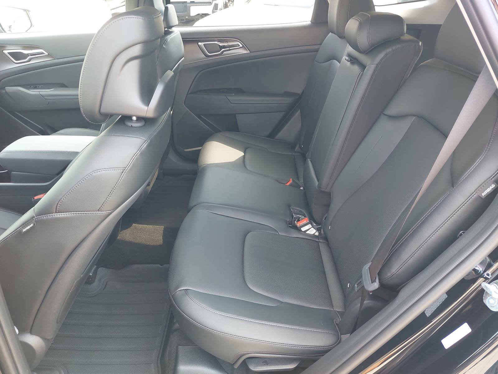 New 2026 Kia Sportage EX FWD image 16