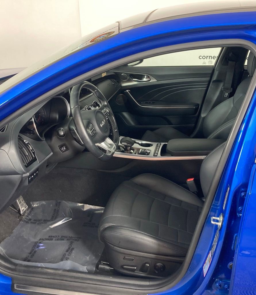Certified 2023 Kia Stinger GT2 image 12