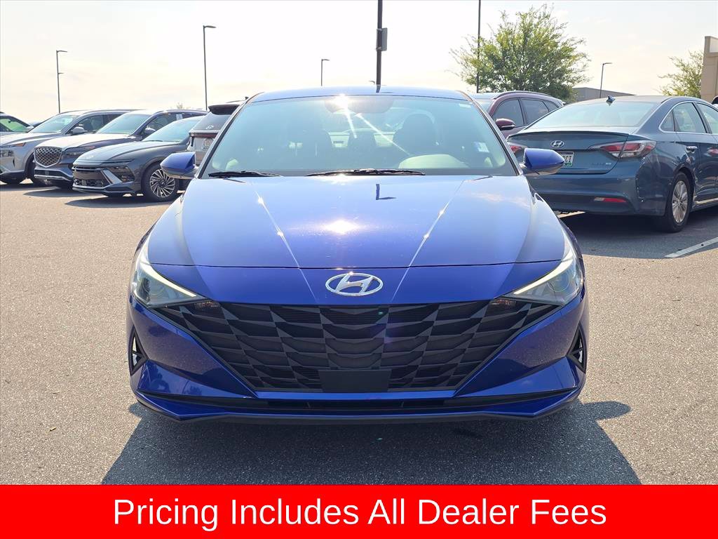 Used 2023 Hyundai Elantra SEL w/ Convenience Package FWD image 8
