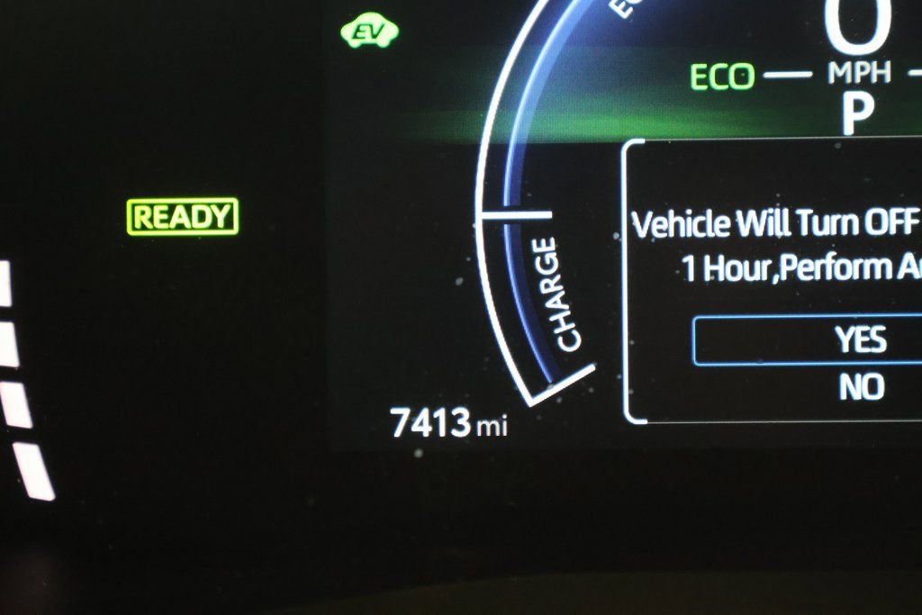 Used 2025 Toyota Camry SE image 17