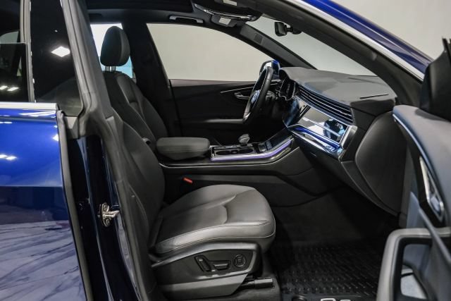 Used 2021 Audi Q8 Premium Plus w/ Premium Plus Package AWD/4WD image 32