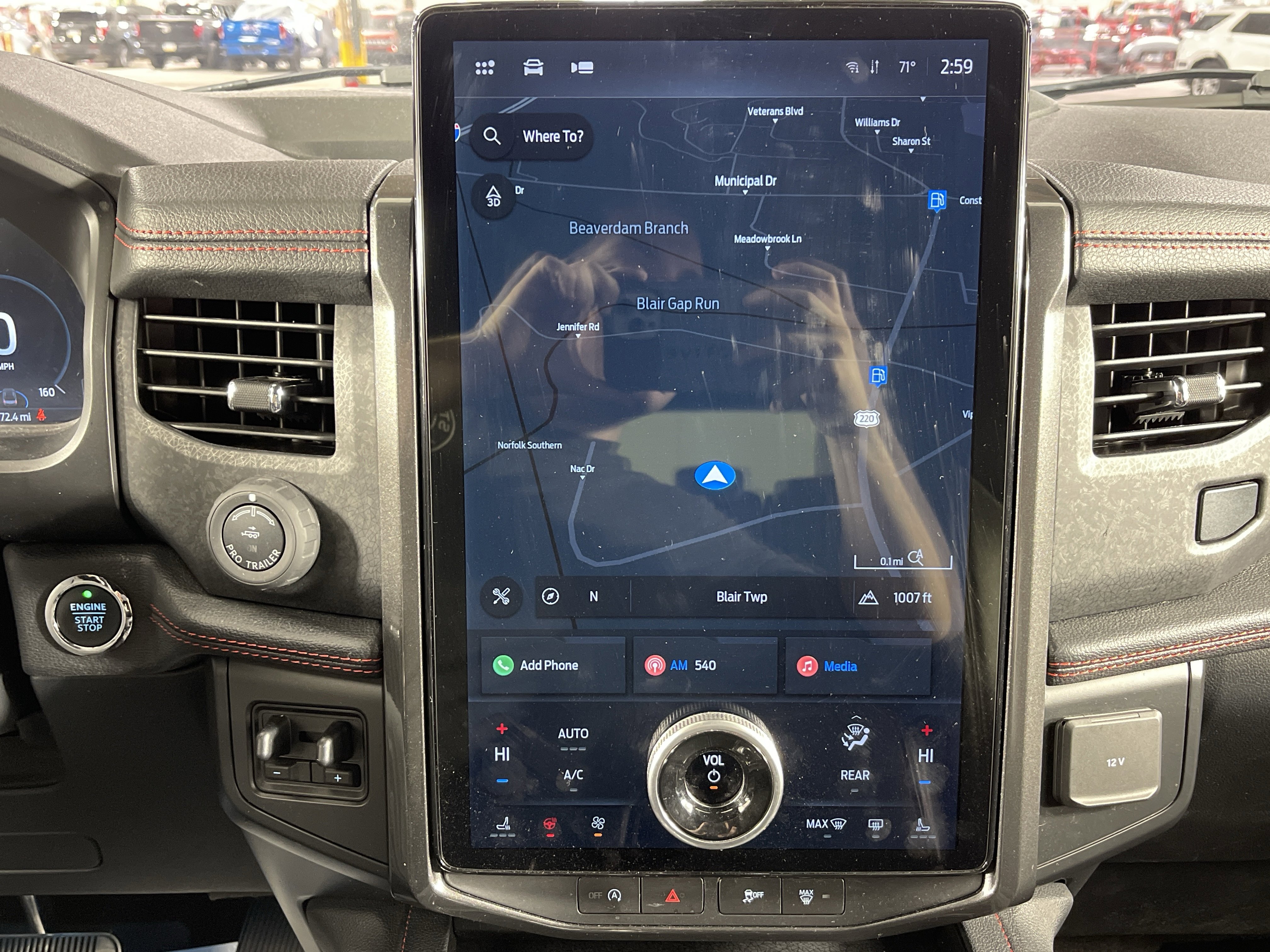 Used 2022 Ford Expedition Max Limited image 24