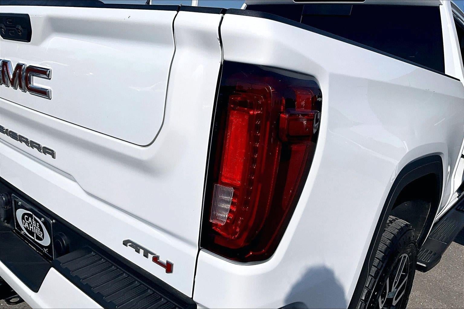 Used 2022 GMC Sierra 1500 AT4 w/ AT4 Preferred Package AWD/4WD image 23
