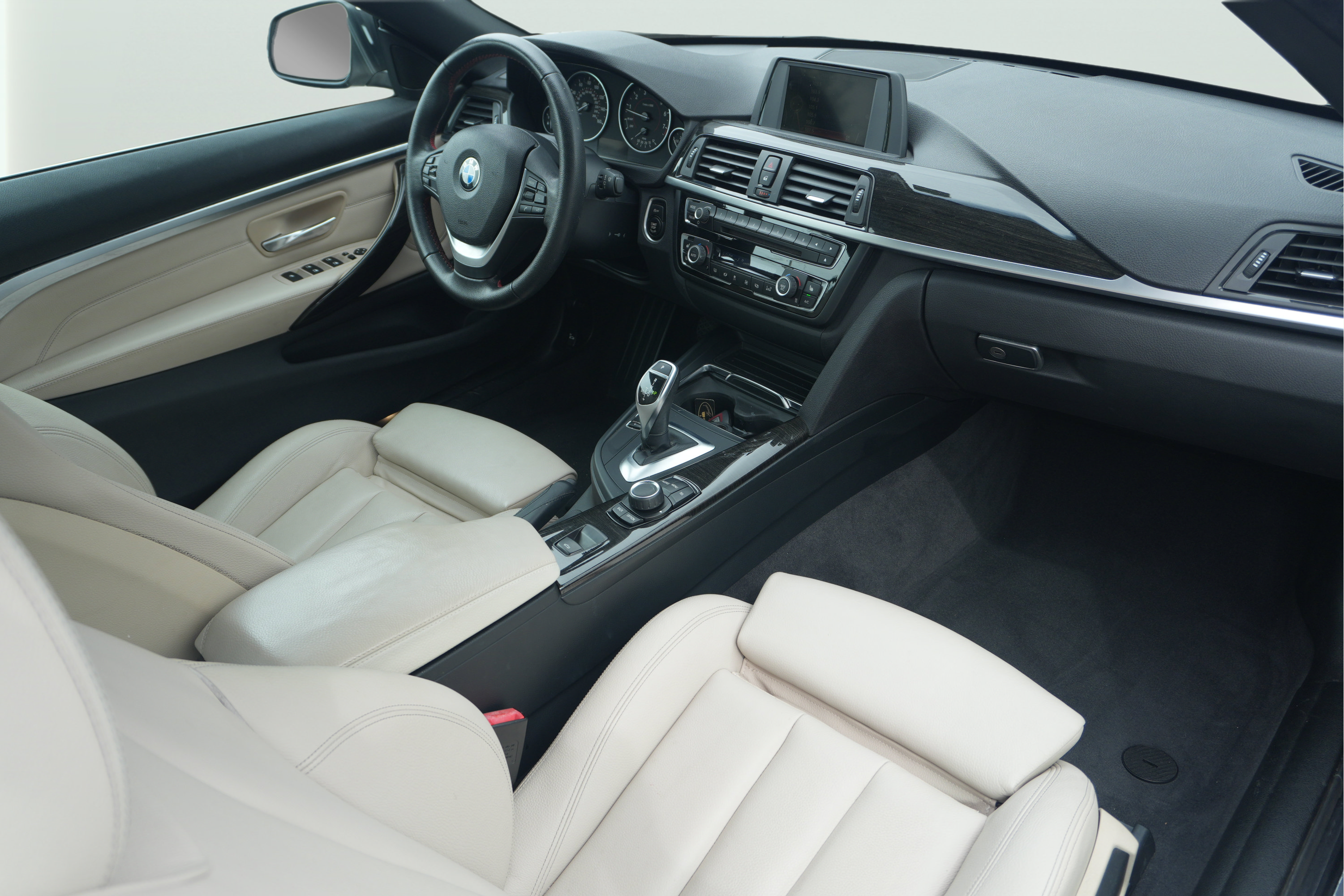 Used 2017 BMW 430i xDrive Convertible AWD/4WD image 31