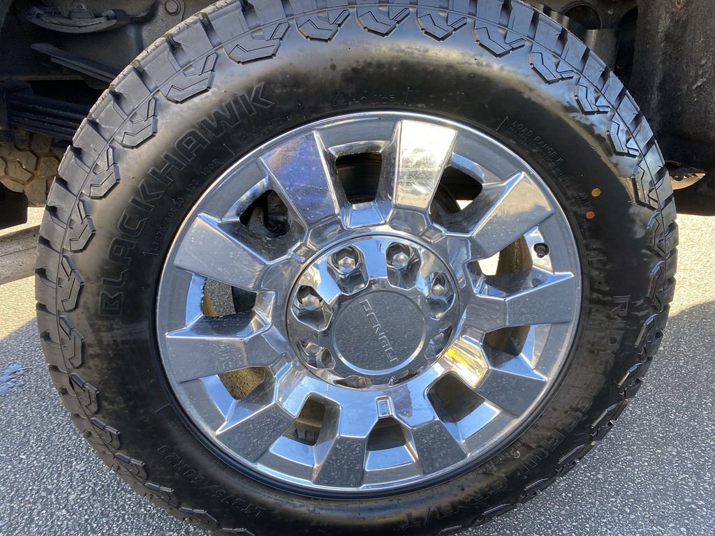 Used 2018 Chevrolet Silverado 3500 LT image 33