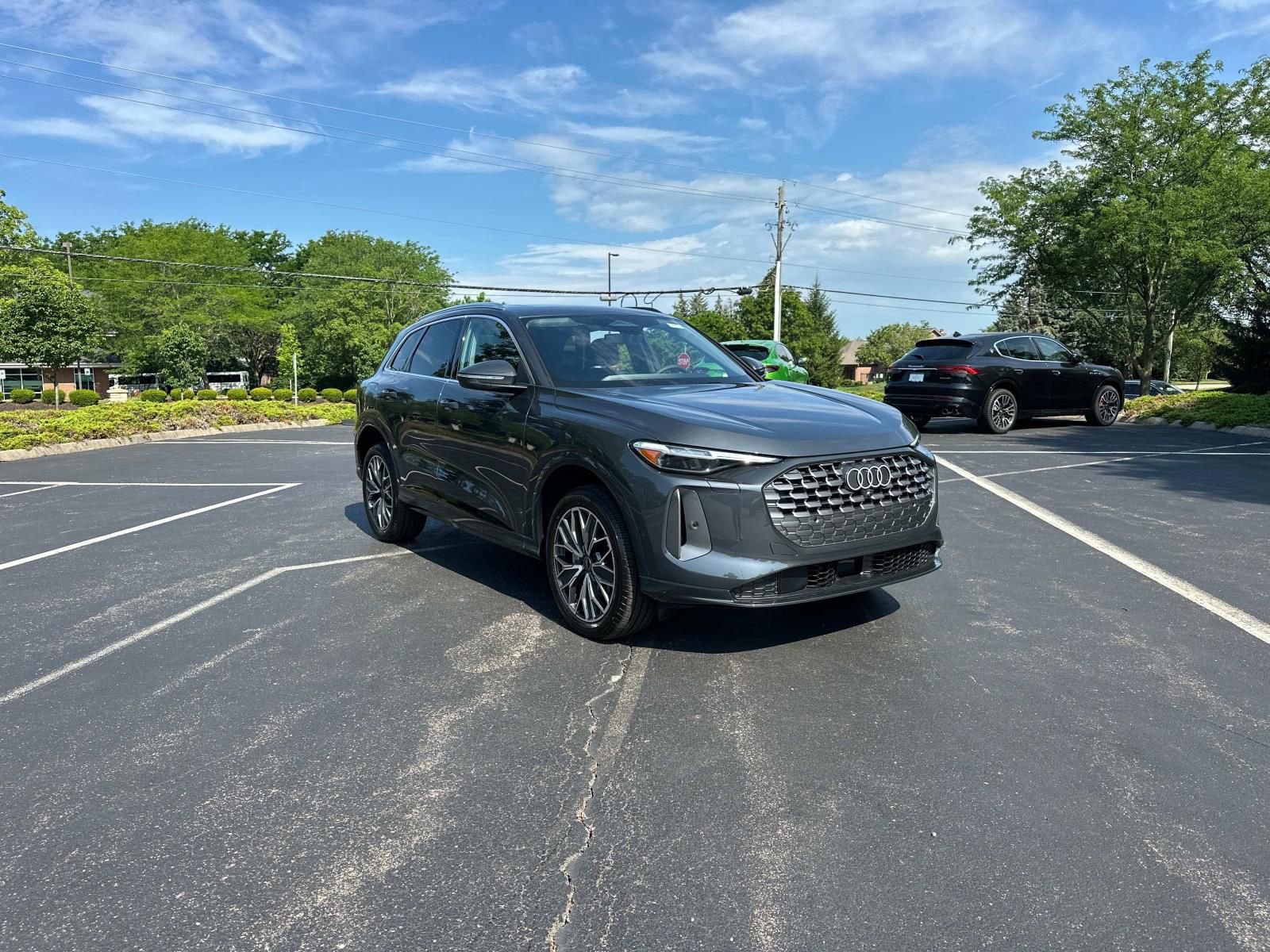 New 2025 Audi Q5 Premium Plus w/ Premium Plus AWD/4WD image 1