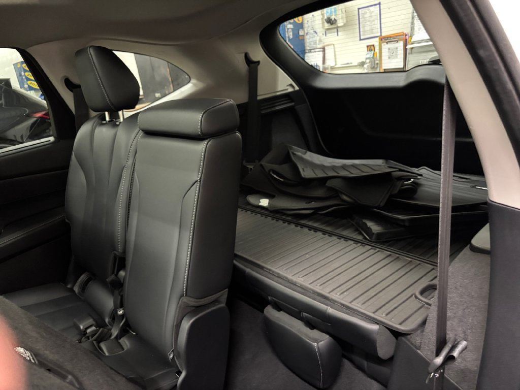 Certified 2024 Acura MDX w/ Technology Package AWD/4WD image 15