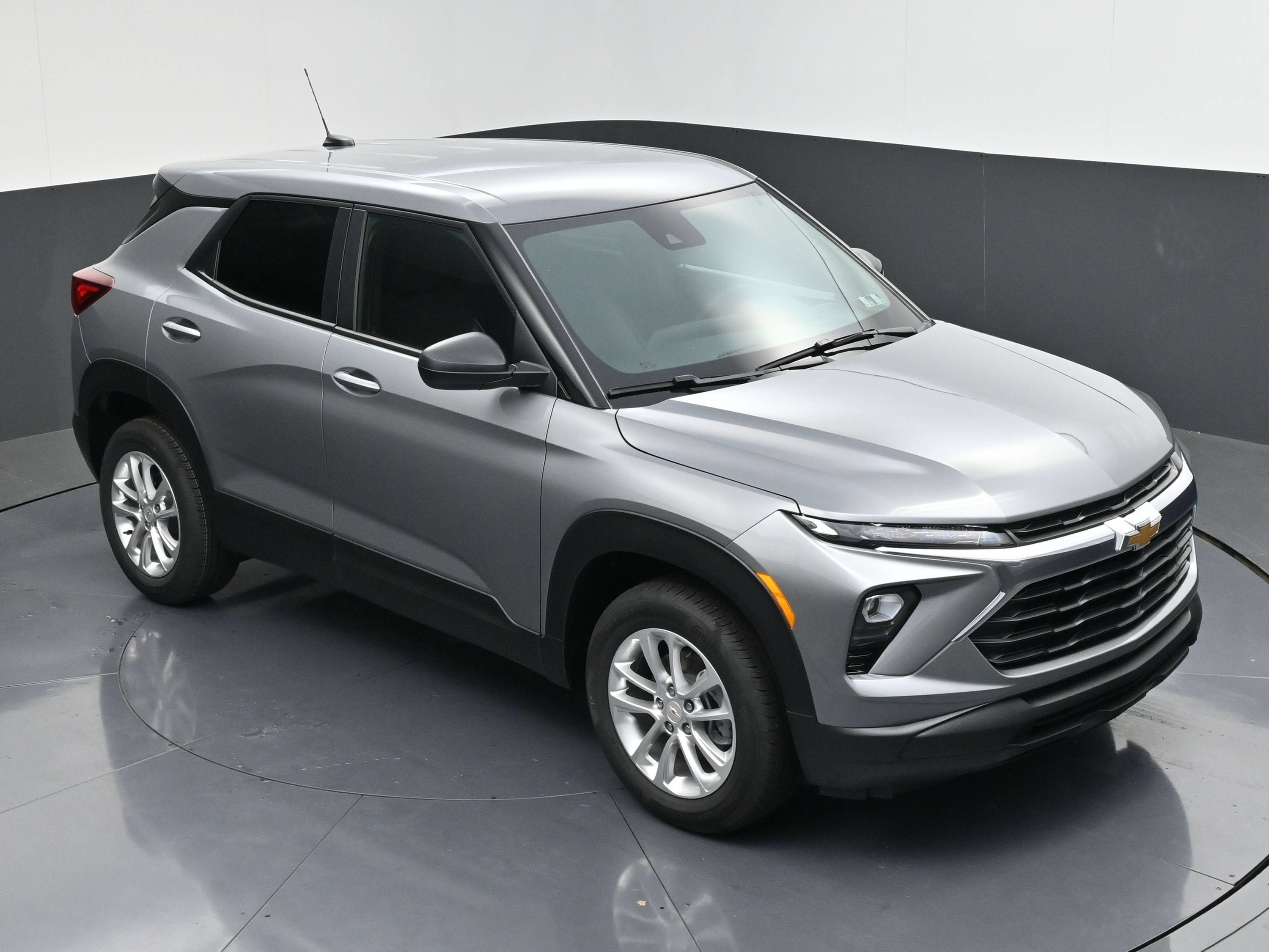 New 2026 Chevrolet TrailBlazer LS w/ LS Convenience Package AWD/4WD image 32