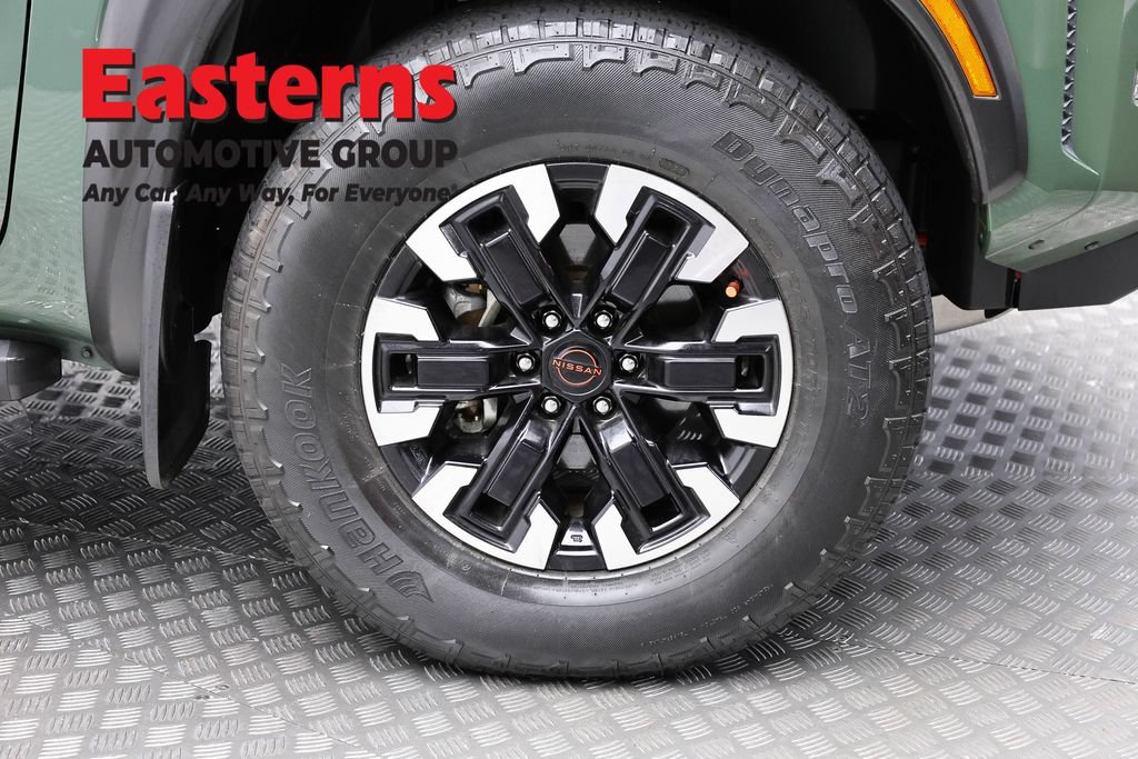Used 2023 Nissan Frontier PRO-4X AWD/4WD image 32