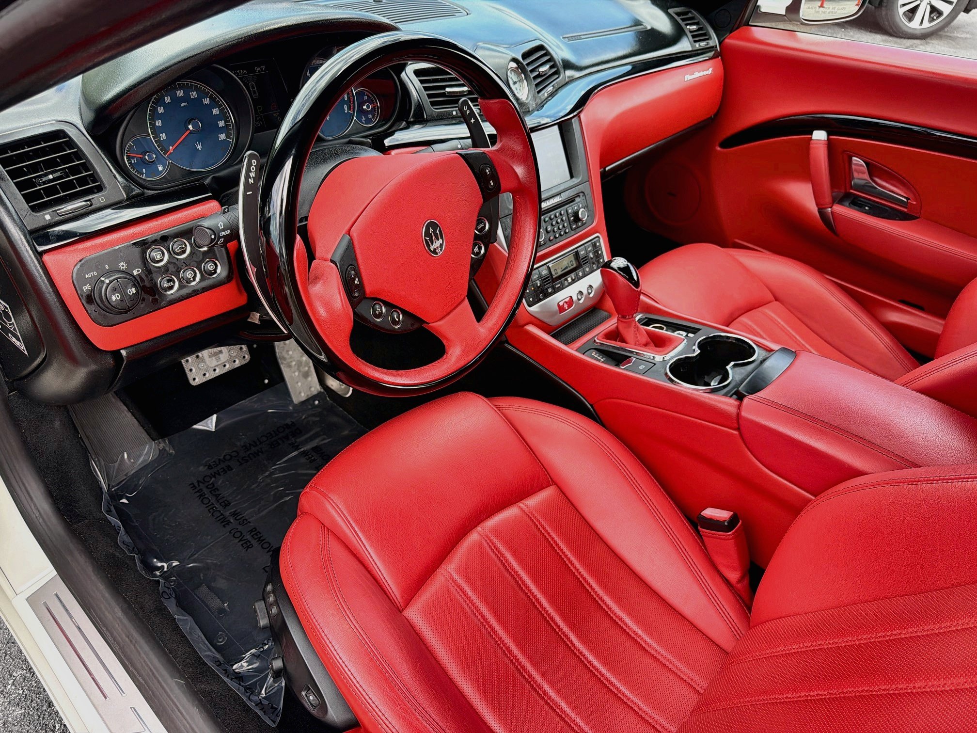 Used 2010 Maserati GranTurismo Convertible RWD image 24