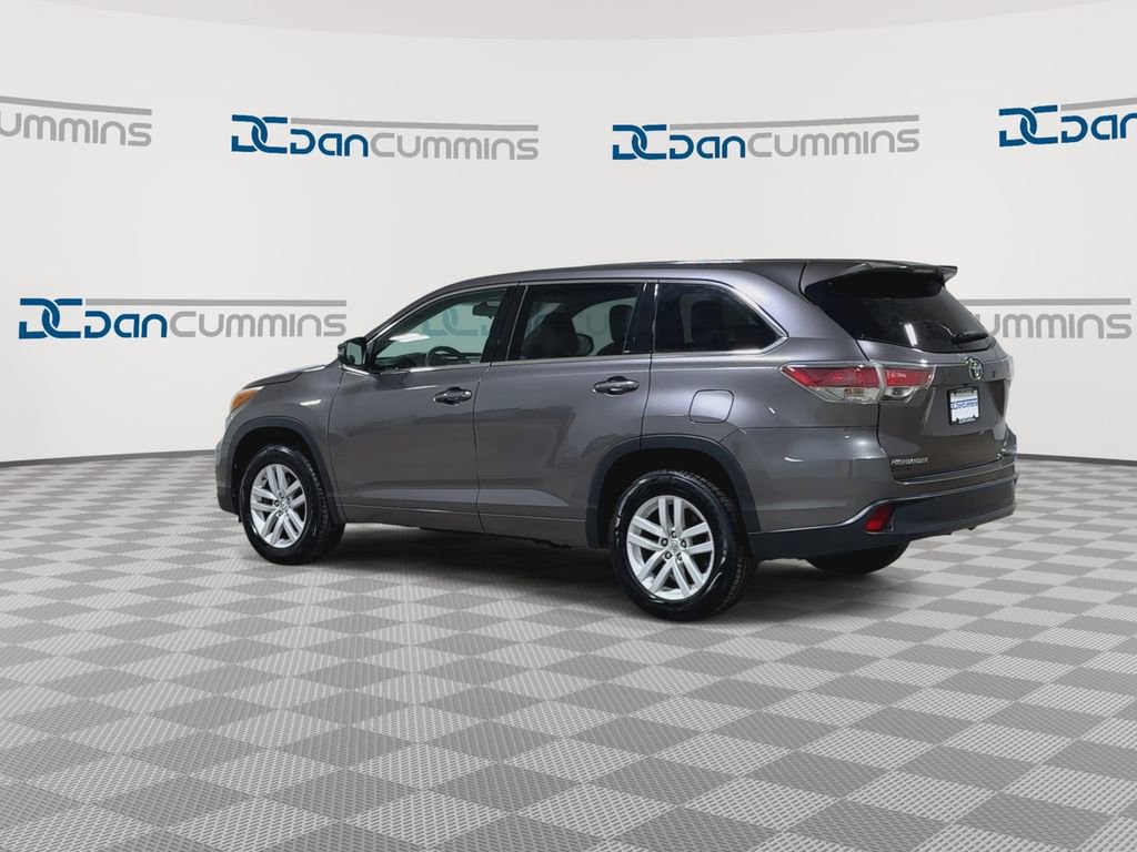 Used 2015 Toyota Highlander LE image 7