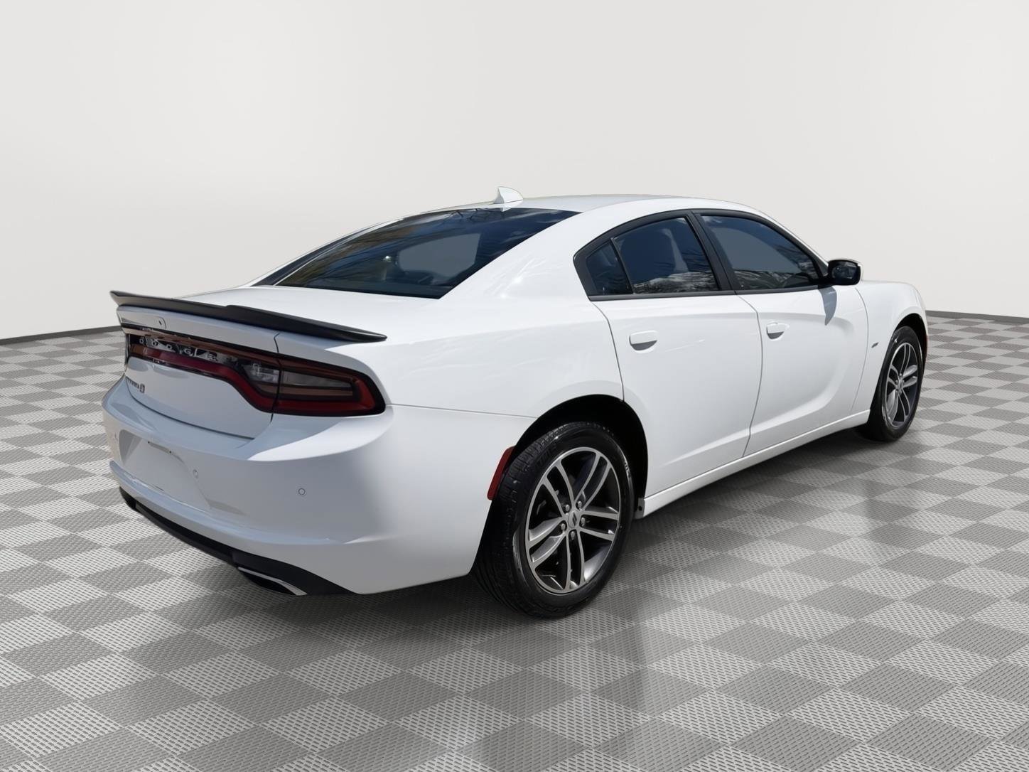 Used 2018 Dodge Charger GT AWD/4WD image 5
