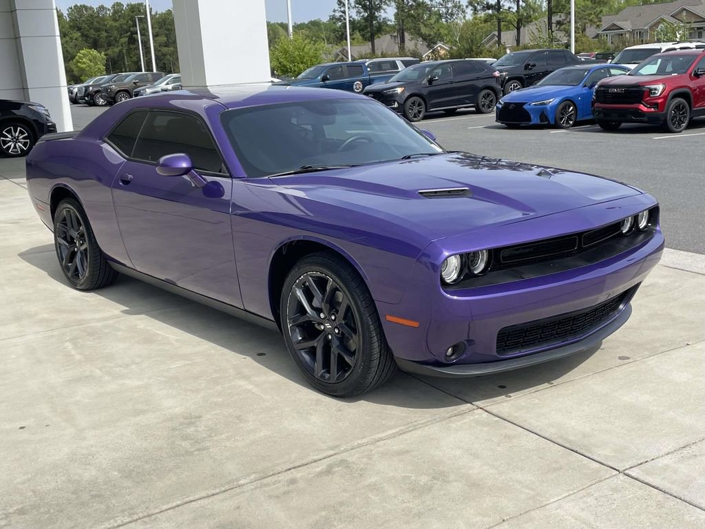 Used 2023 Dodge Challenger SXT w/ Blacktop Package image 4