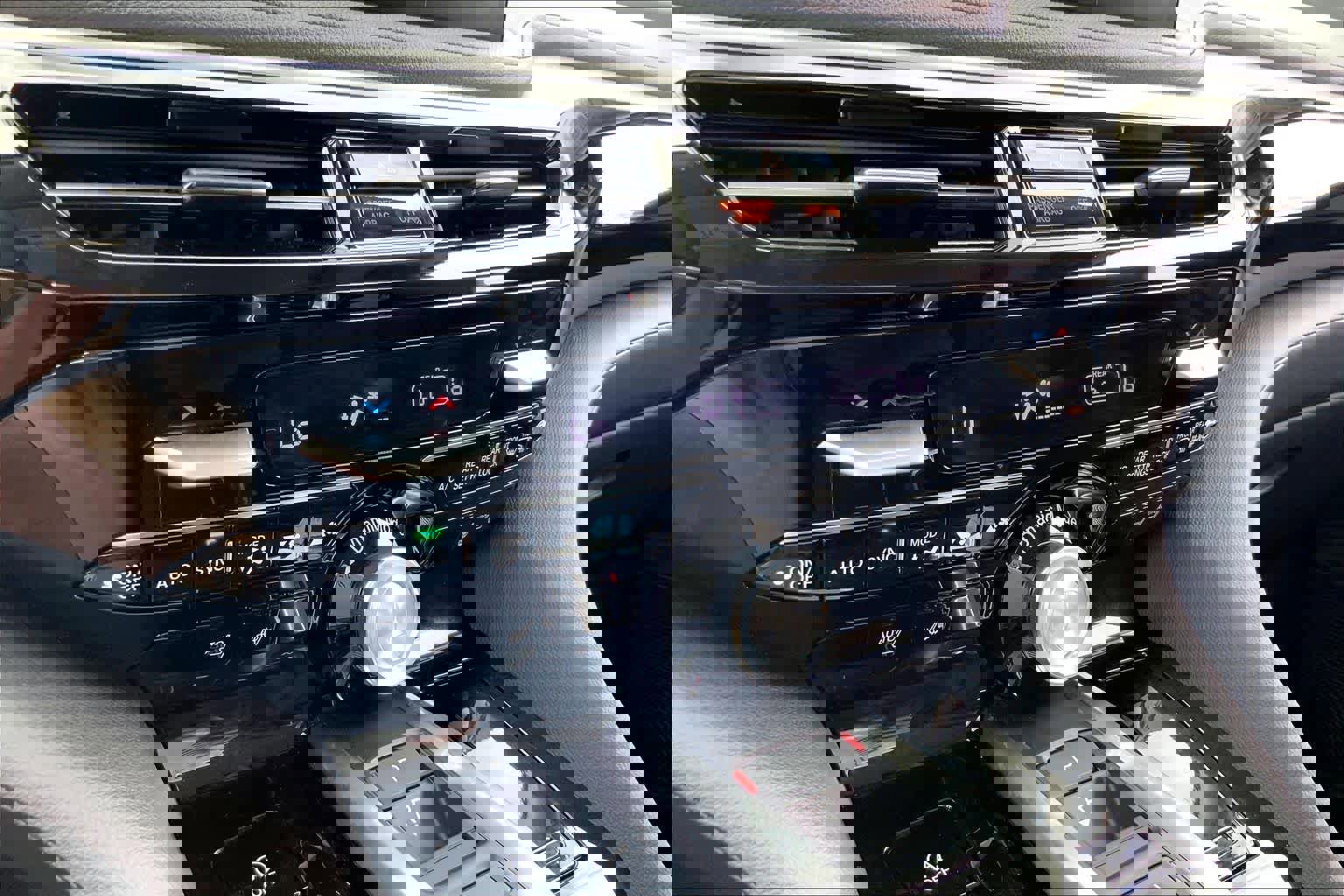 Used 2026 Acura MDX FWD image 34