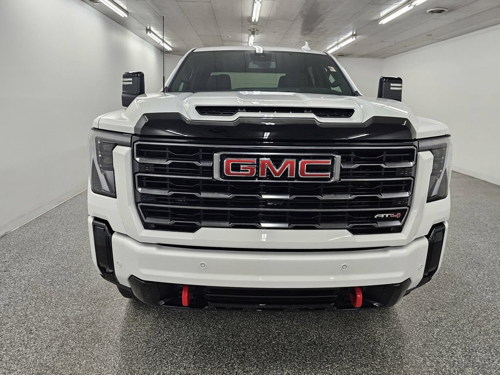 Used 2026 GMC Sierra 2500 AT4 AWD/4WD image 2