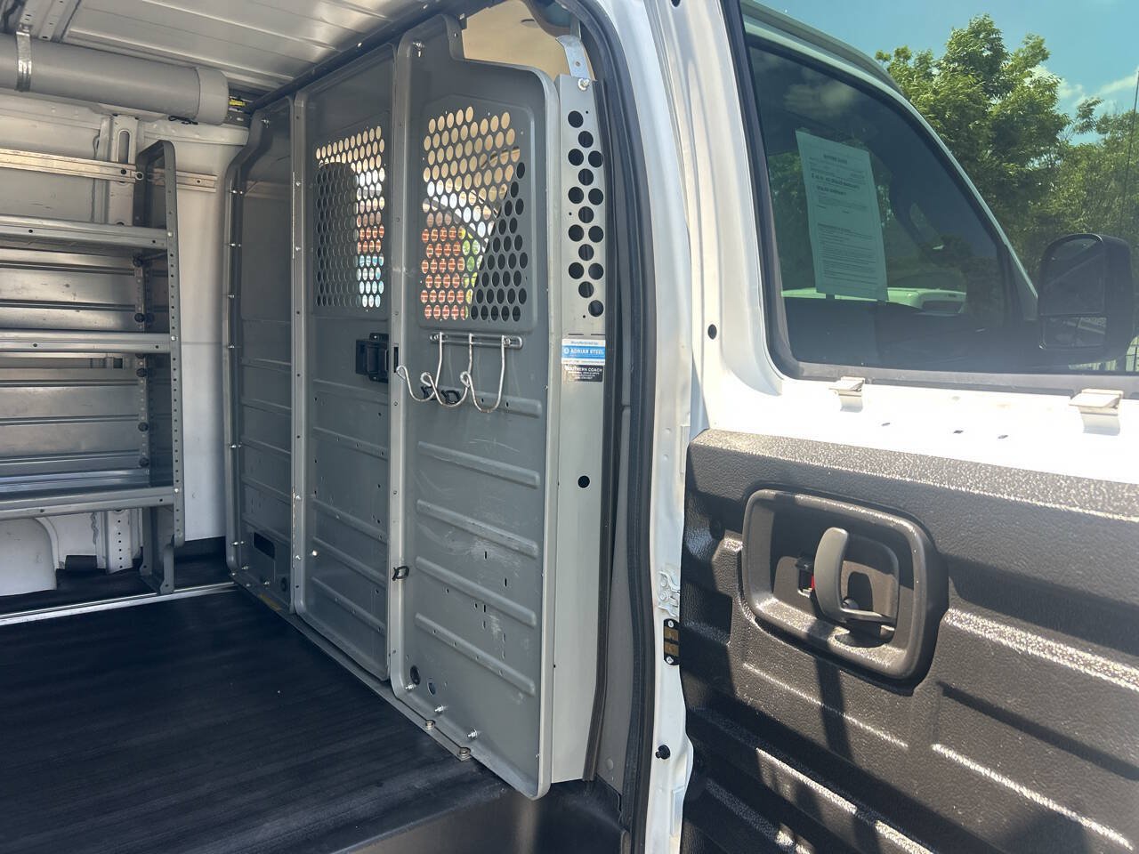 Used 2017 Chevrolet Express 2500 RWD image 26