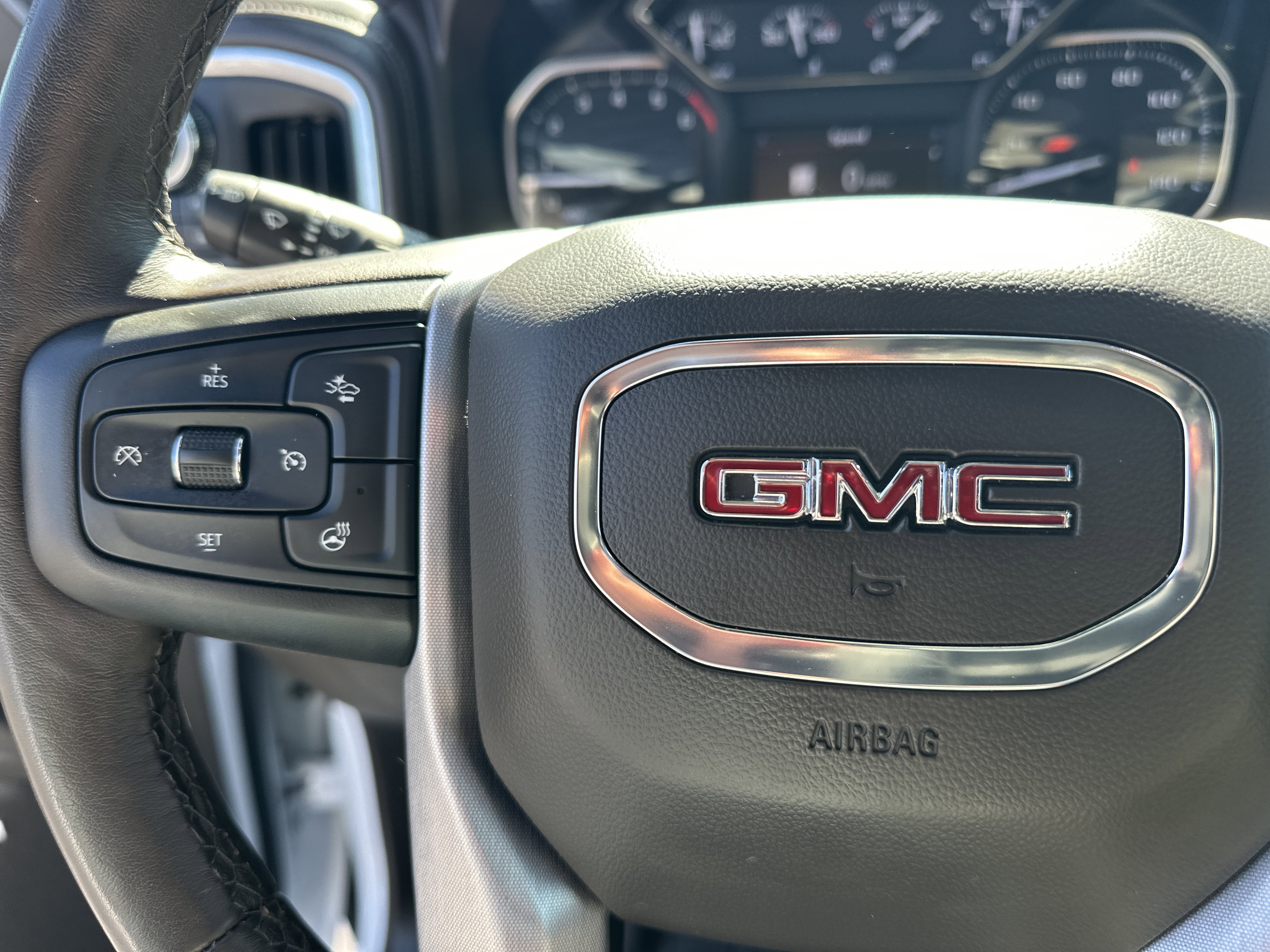 Used 2022 GMC Sierra 1500 SLT w/ SLT Premium Plus Package image 25