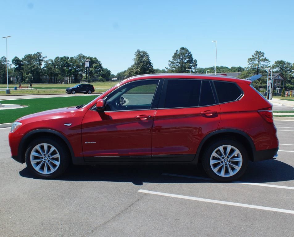 Used 2017 BMW X3 sDrive28i RWD image 12