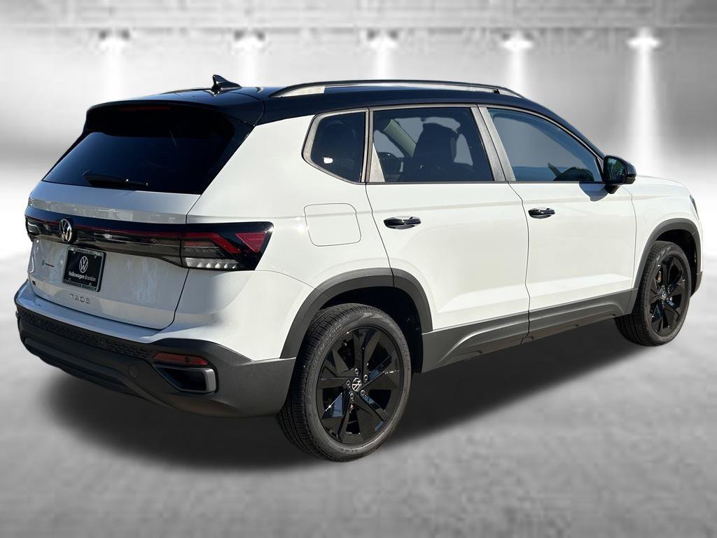 Used 2026 Volkswagen Taos SE FWD image 6