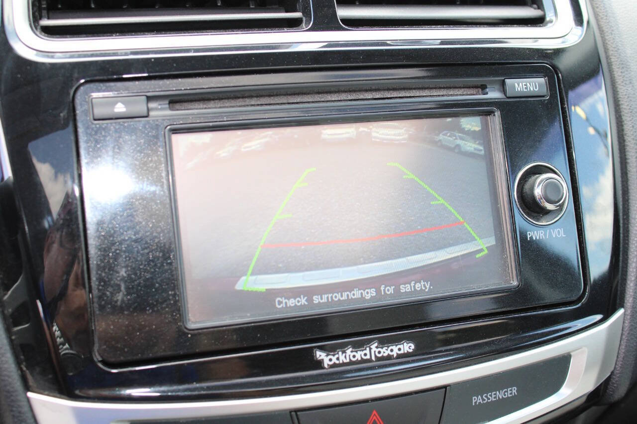 Used 2015 Mitsubishi Outlander Sport GT AWD/4WD image 16
