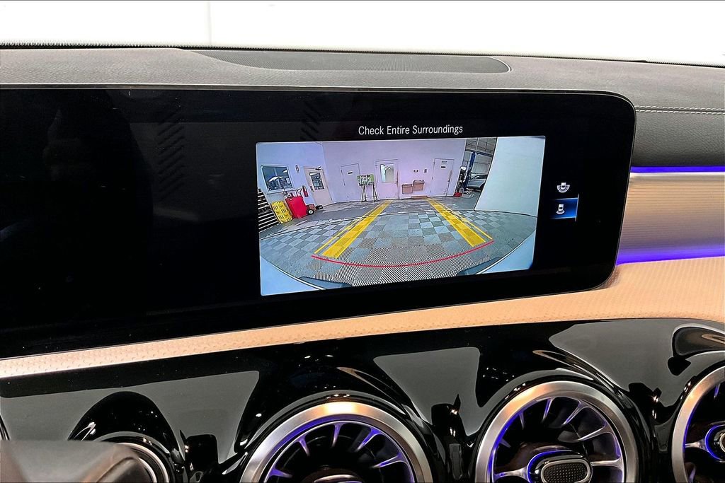 Used 2022 Mercedes-Benz CLA 250 image 21