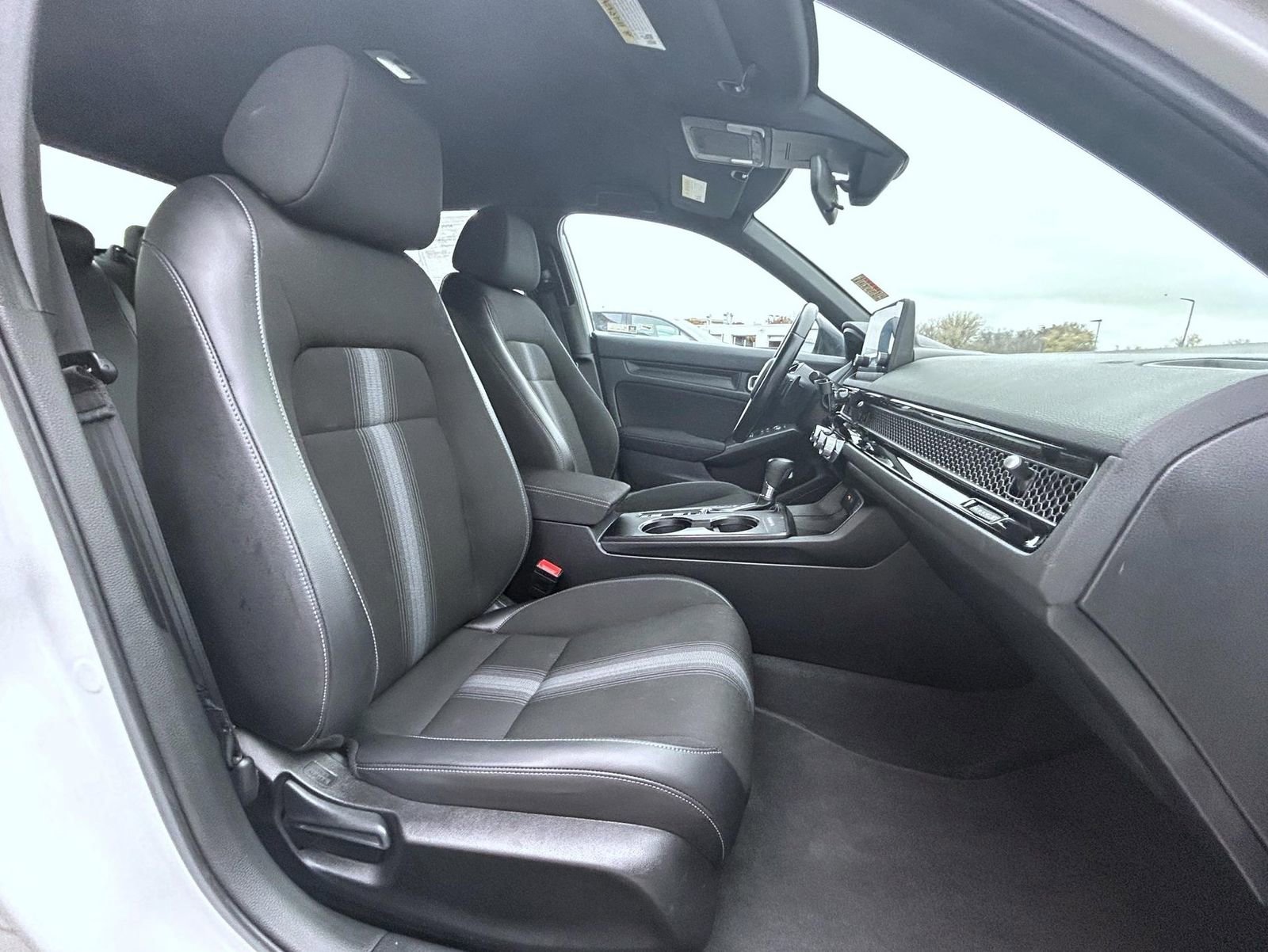 Used 2023 Honda Civic Sport image 16