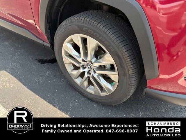 Used 2019 Toyota RAV4 XLE Premium w/ Cold Weather Package AWD/4WD image 11