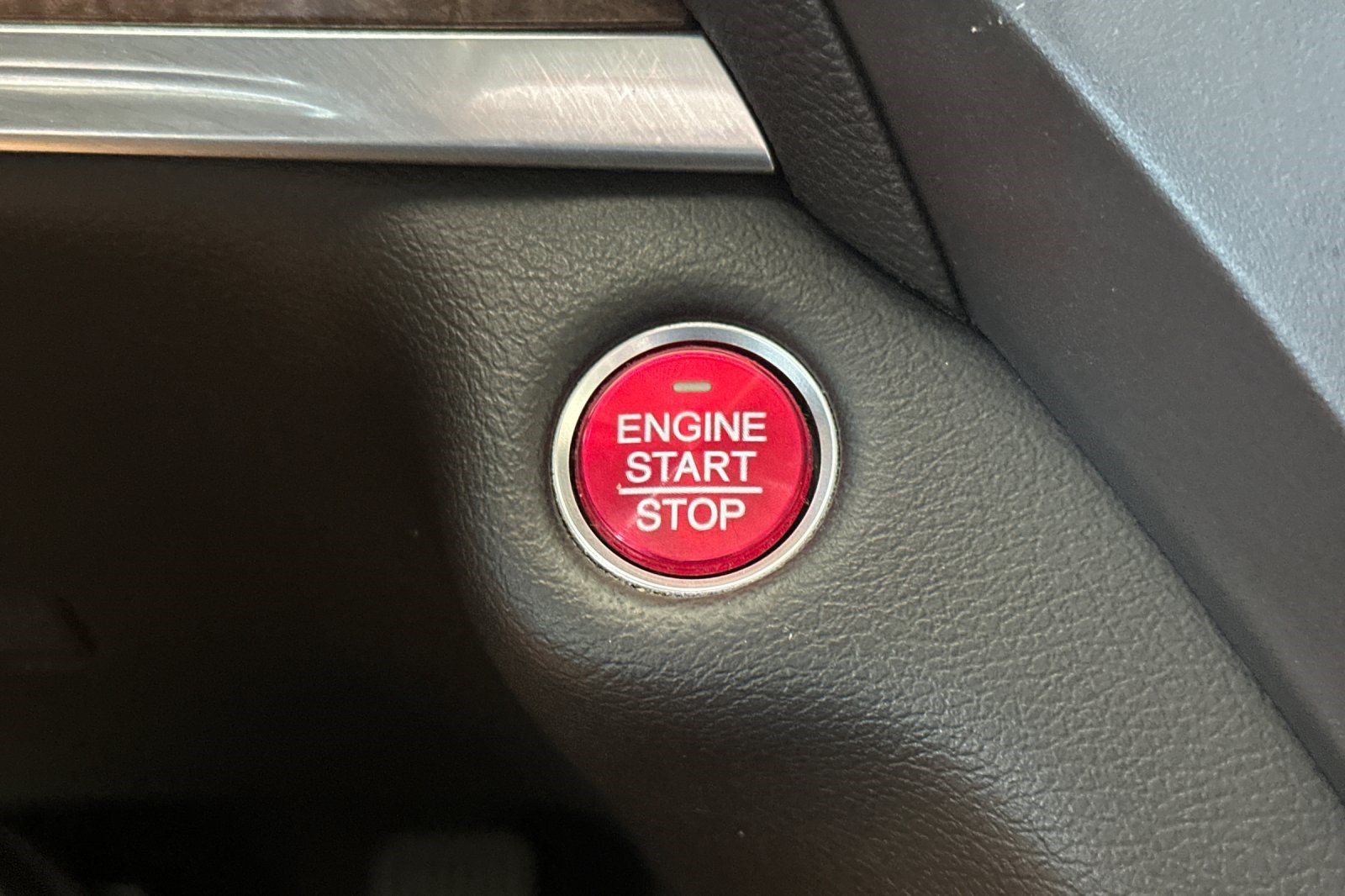 Used 2020 Acura MDX FWD image 27