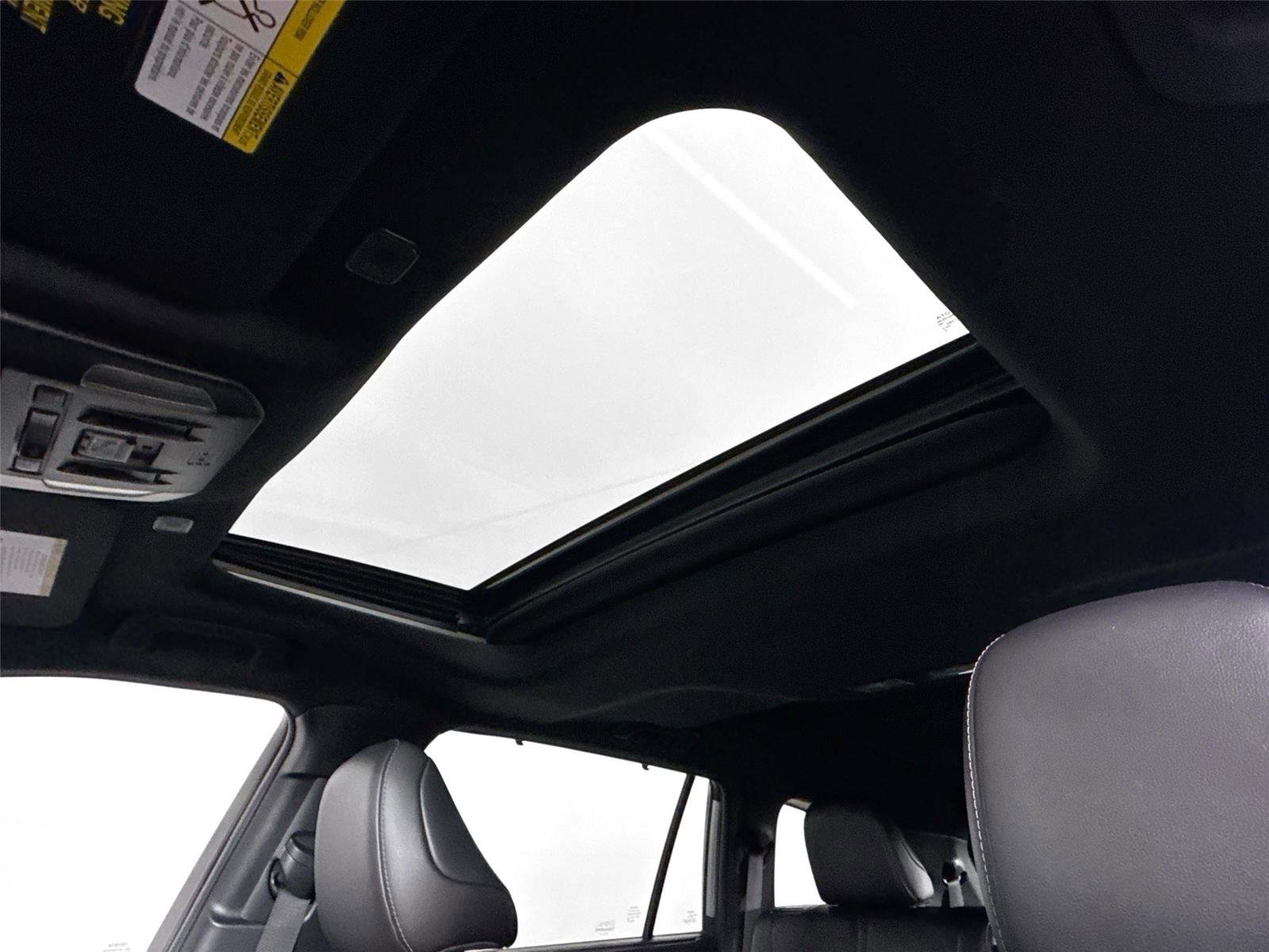 Certified 2023 Toyota Highlander XSE image 6