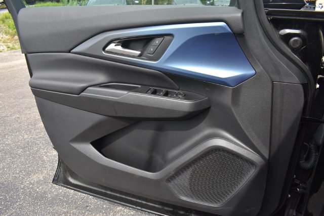New 2026 Chevrolet Equinox EV LT AWD/4WD image 32