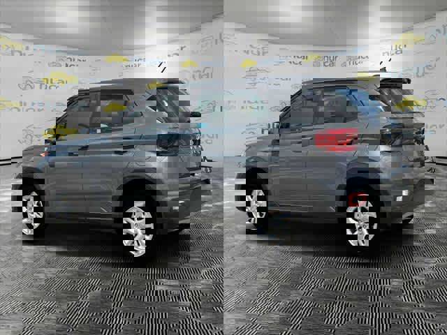 New 2025 Hyundai Venue SE image 48