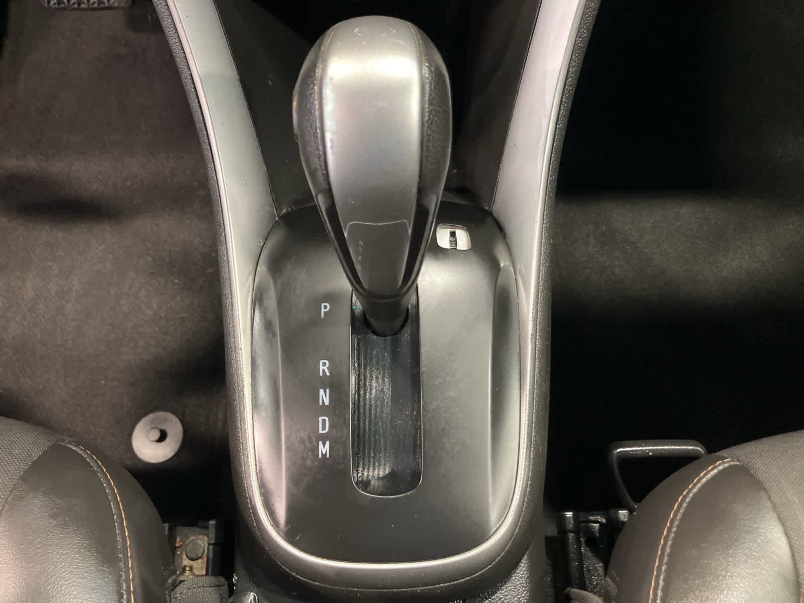 Used 2019 Chevrolet Trax LT w/ LT Convenience Package AWD/4WD image 15