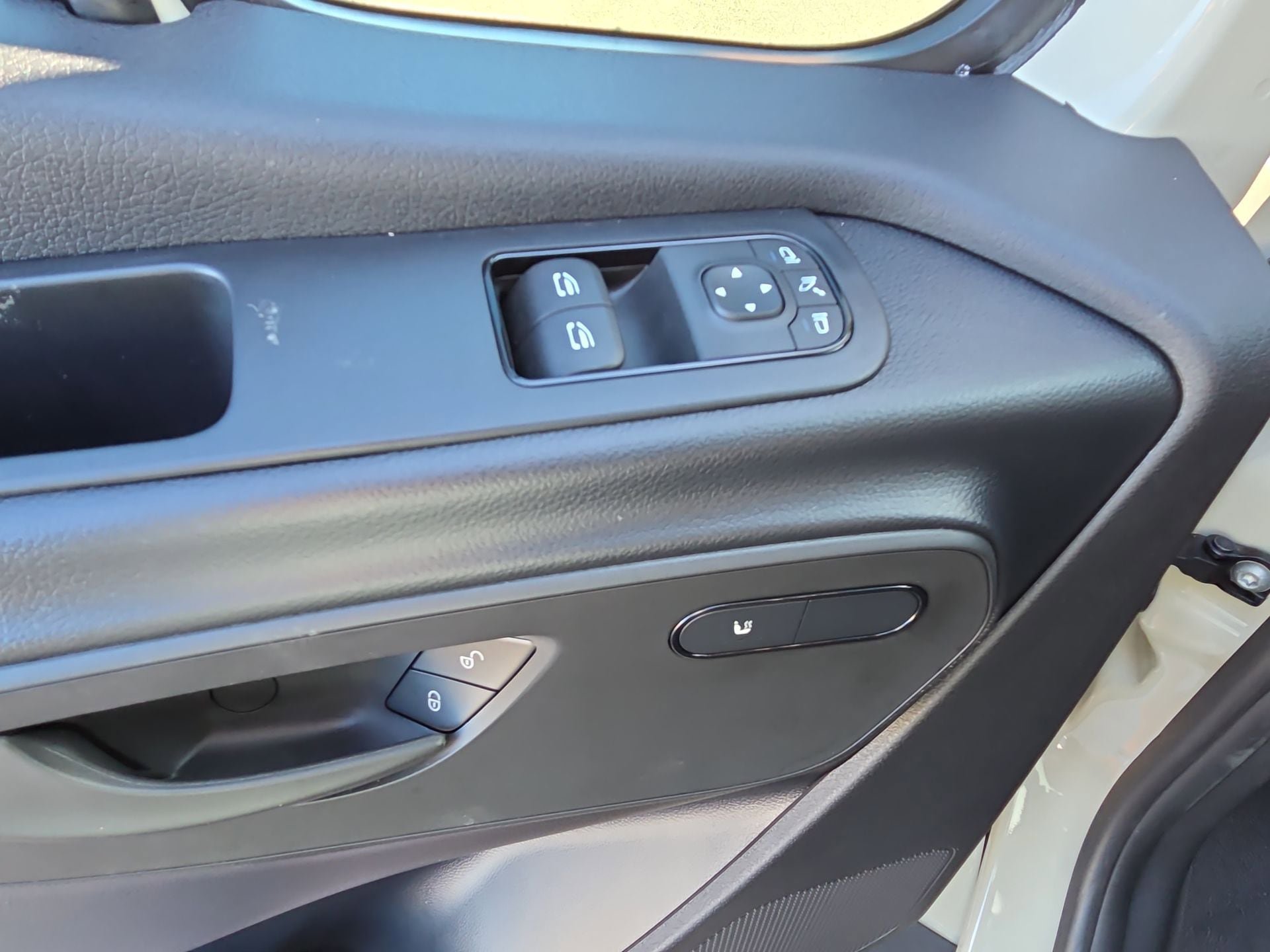 New 2025 Mercedes-Benz Sprinter 2500 image 17