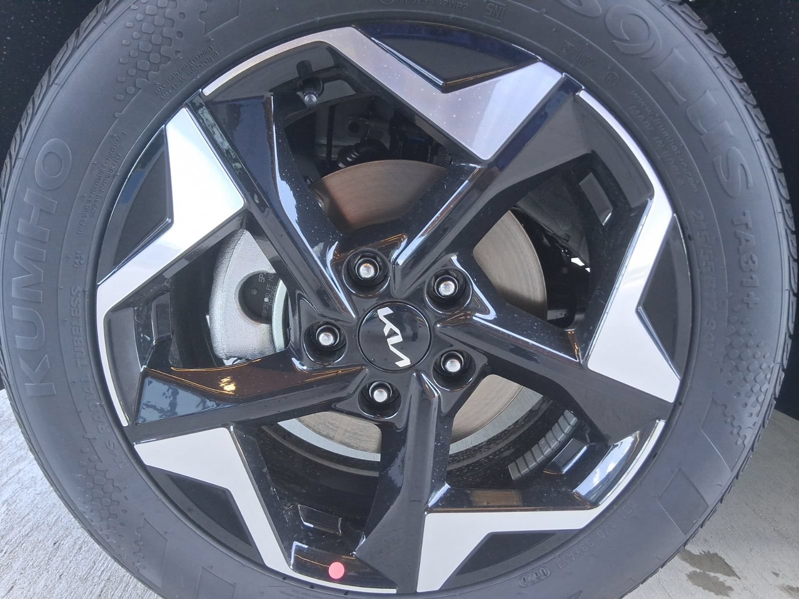 New 2026 Kia Seltos S FWD image 19