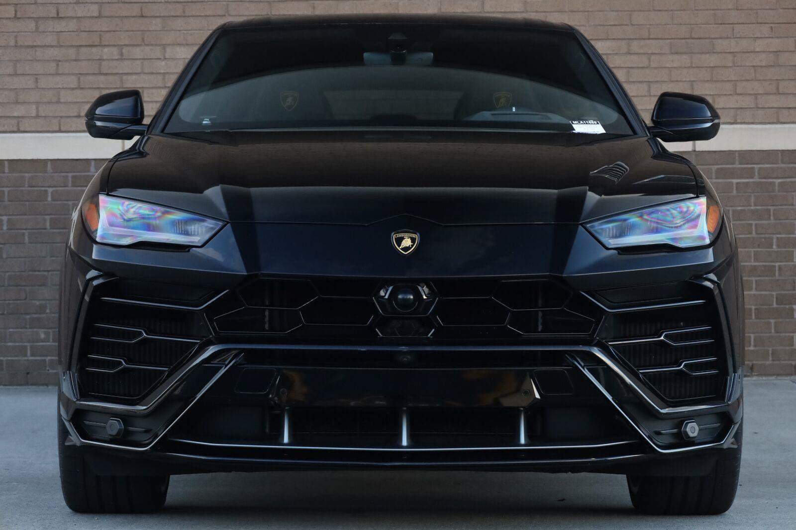 Used 2021 Lamborghini Urus AWD/4WD image 6