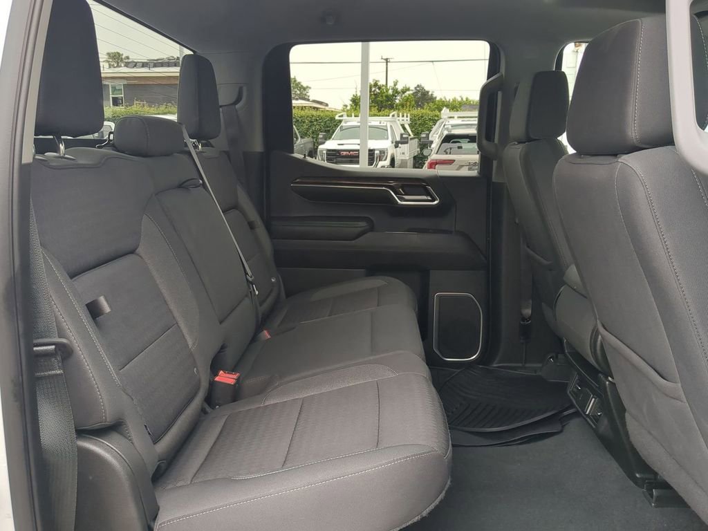 Used 2022 GMC Sierra 1500 Elevation image 28