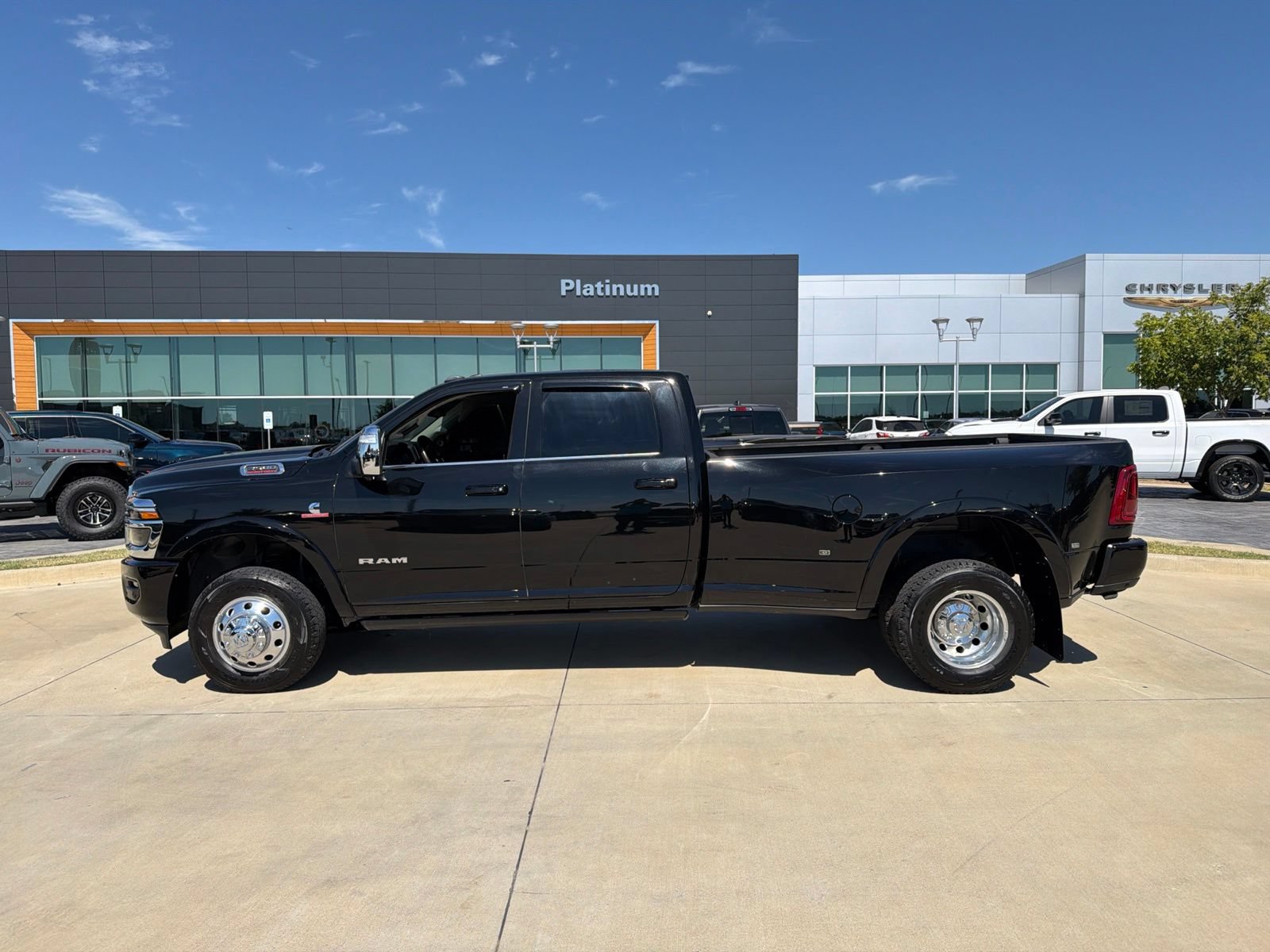 Used 2026 RAM 3500 Longhorn AWD/4WD image 2