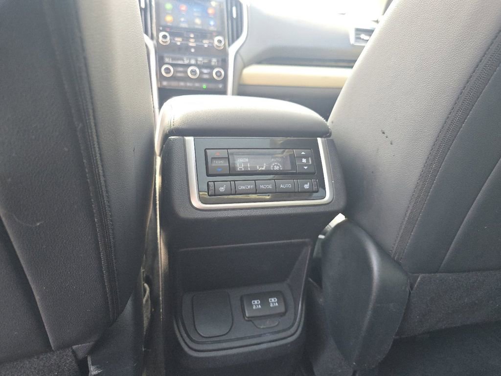 Used 2022 Subaru Ascent Limited w/ Technology Package image 28