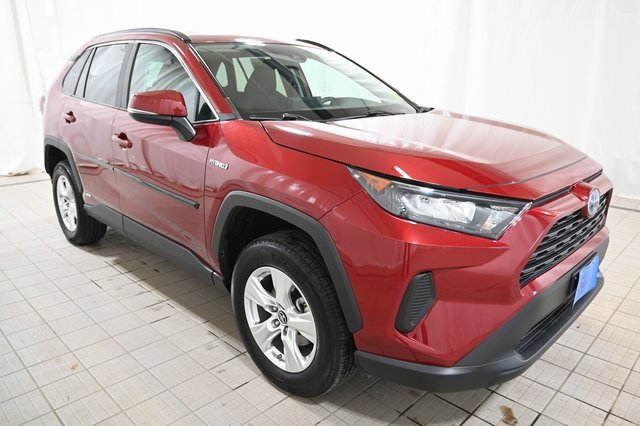 Used 2020 Toyota RAV4 LE image 14
