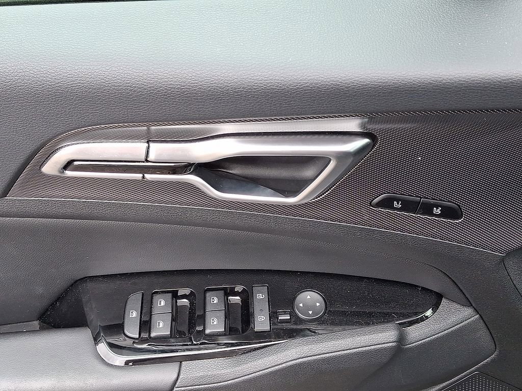 Certified 2024 Kia Sportage SX image 2